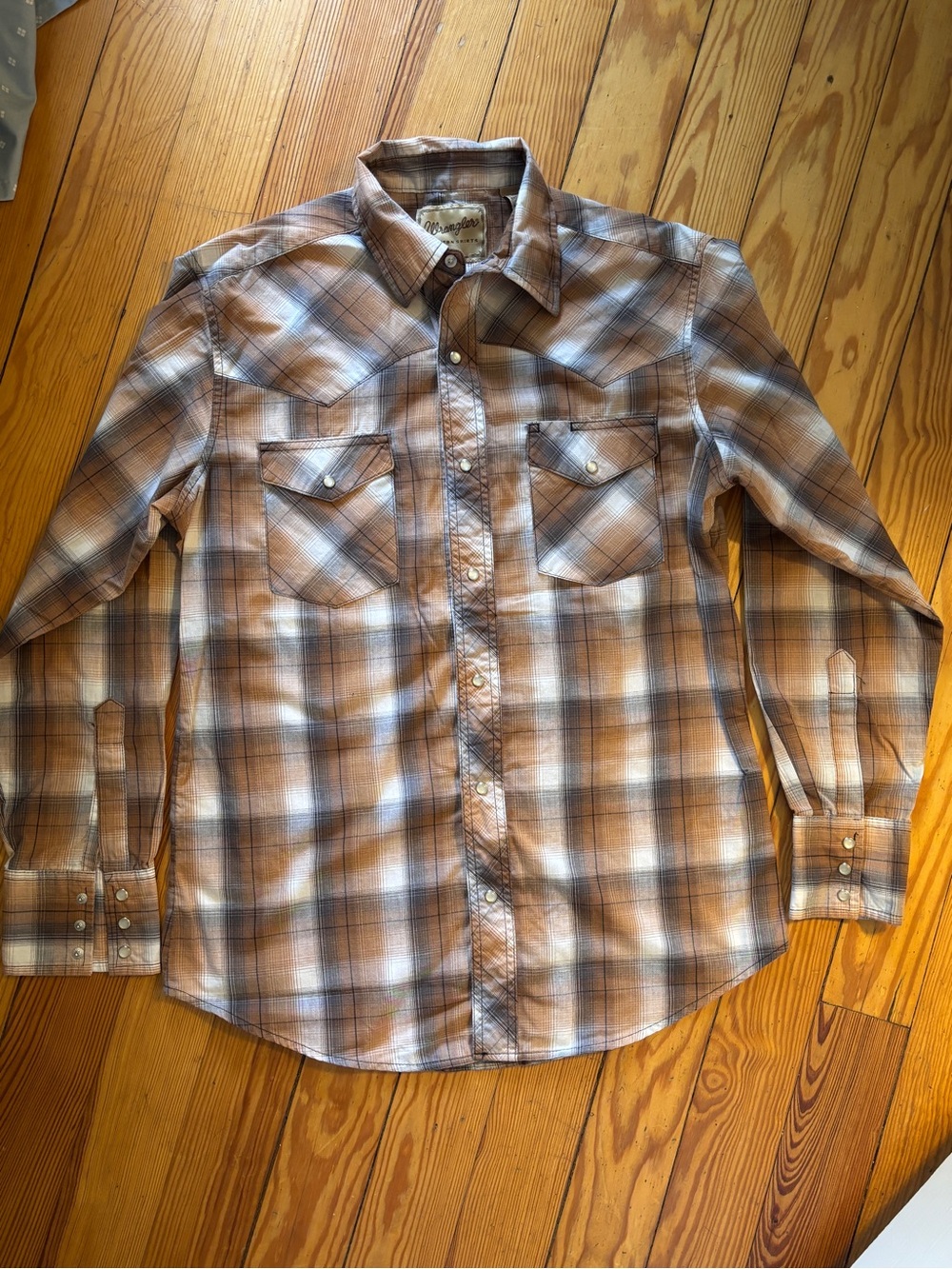 Wrangler Plaid Button-Down Shirt in Brown and Blue